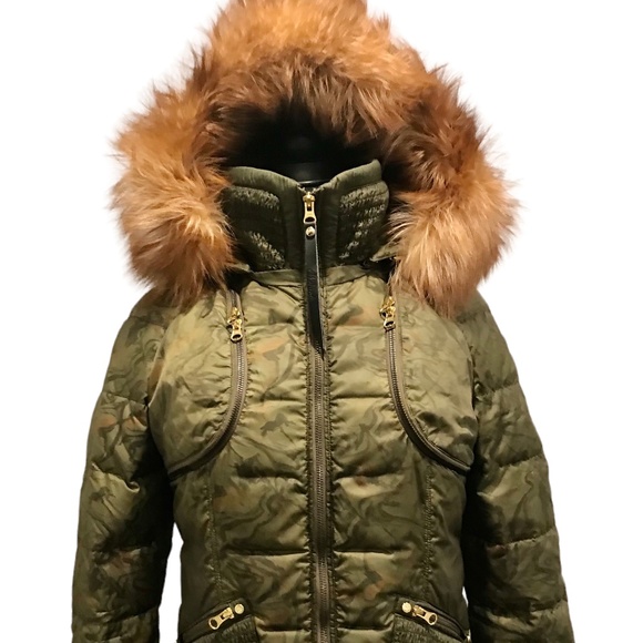 Luxury Parka designed by Margarita Voultsos - Head Designer of Canada Goose - Picture 1 of 7
